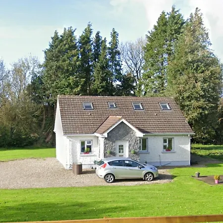 Ideally Located Country *